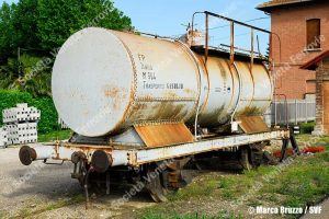 fer-fp-m904-cisternadel1930-lineaferraracodigoro-rovereto-2011-05-17-bruzzomarco_bru4836